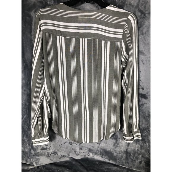 ANA New Apparel Shirt Women’s Blouse Size Adult Small - Picture 8 of 9